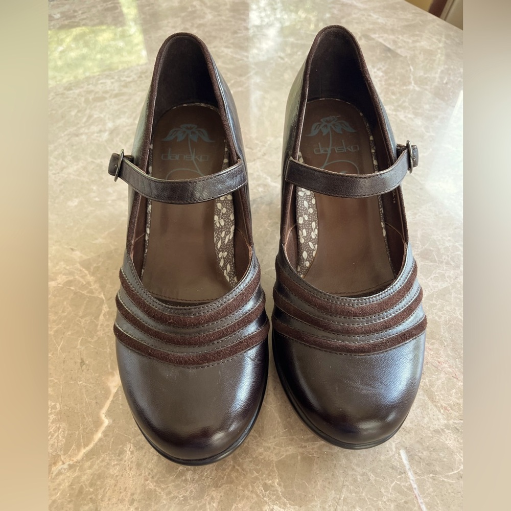 Dansko Becky Nappa Leather Mary Jane Pumps in Dark Brown Women's EU 39 US 8.5-9